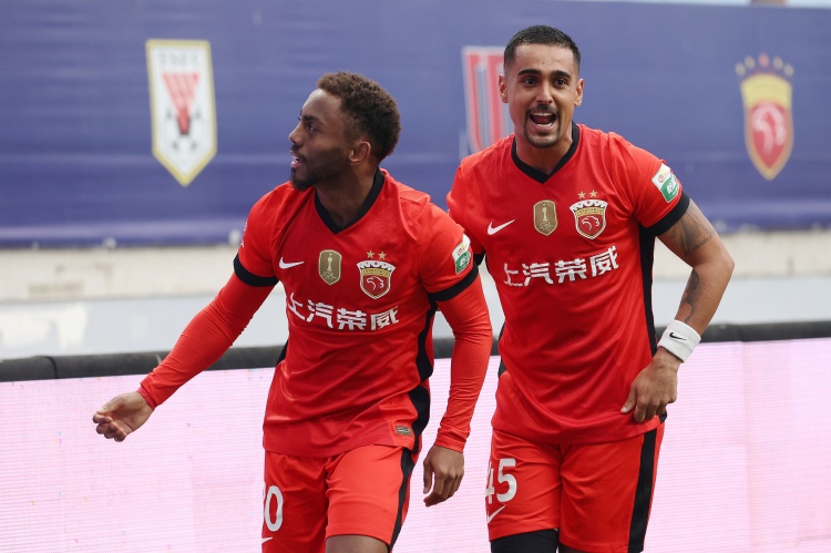 博鱼-葡媒:海港已与加布里埃尔达成个人协议,希望永久签下他